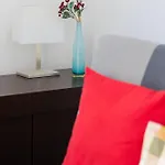 Spacious Near The Airport Parking & Remote Working By Renters Διαμέρισμα Βαρσοβία