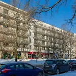 Spacious Near The Airport Parking & Remote Working By Renters *